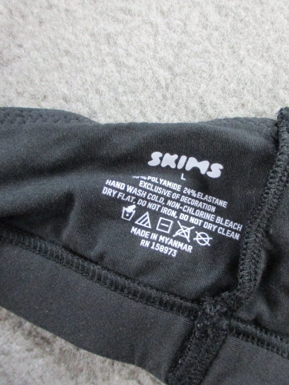 SKIMS Triangle Bralette Womens Large Onyx Black NEW - Picture 5 of 7